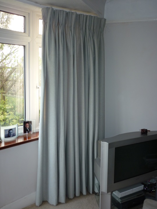 Right-hand classic curtain